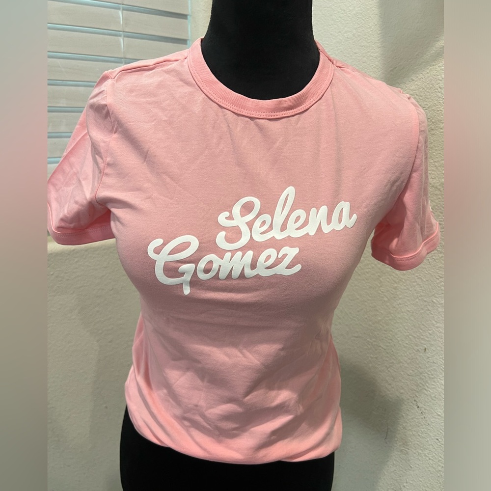 Selena Gomez x H&M babydoll tee
